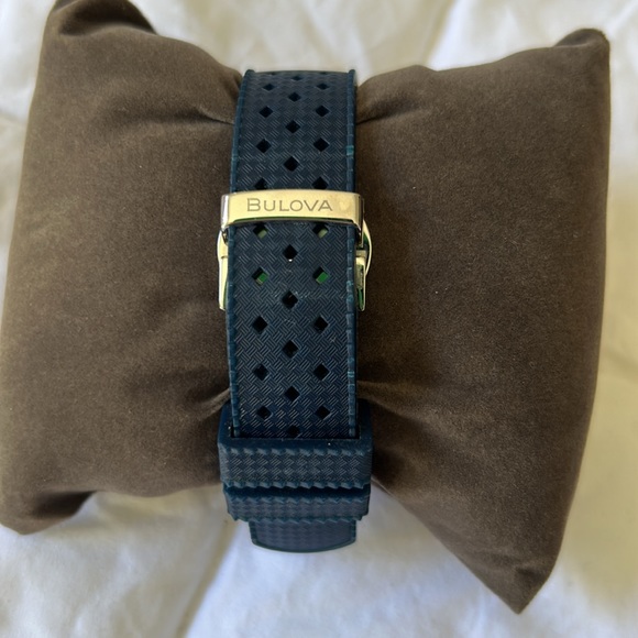 Bulova Mens Archive series Surfboard Chronograph Watch - Picture 6 of 12